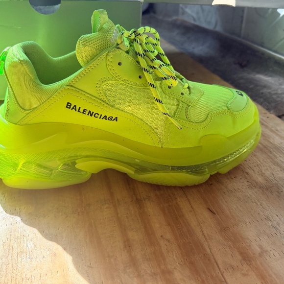 Balenciaga Men's Yellow Triple S Sneaker 'Fluo' Size 10 - Picture 6 of 11